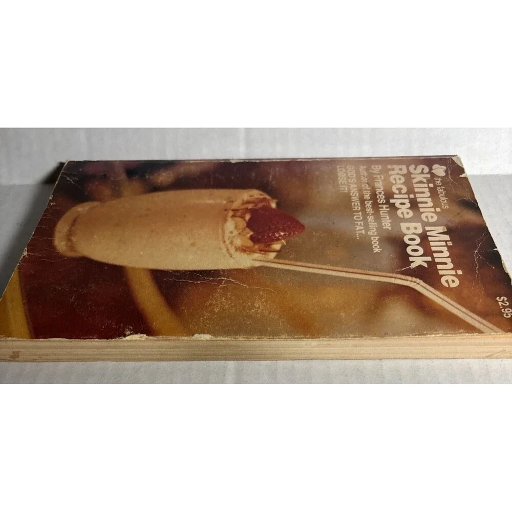 VTG 1976 The Fabulous Skinnie Minnie Recipe Book by Frances Hunter Christian PB